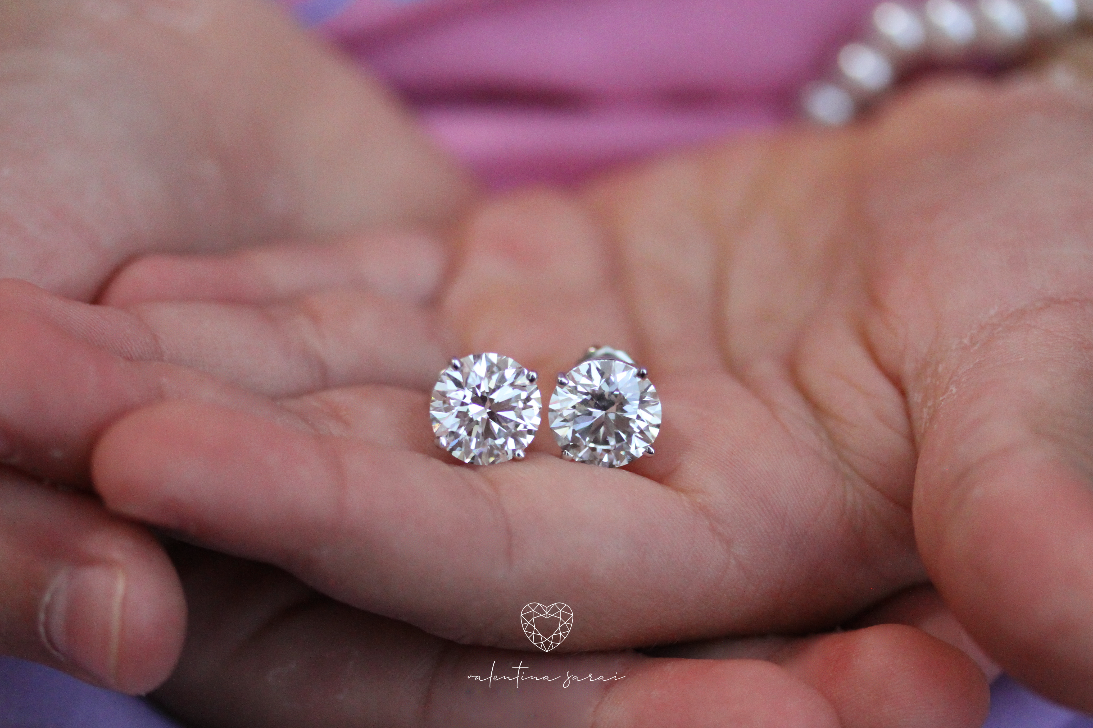Sparkle Into the Holidays: Why Valentina Sarai Diamonds Is Your Must-Visit Jewelry Destination in Cool Springs 🎁