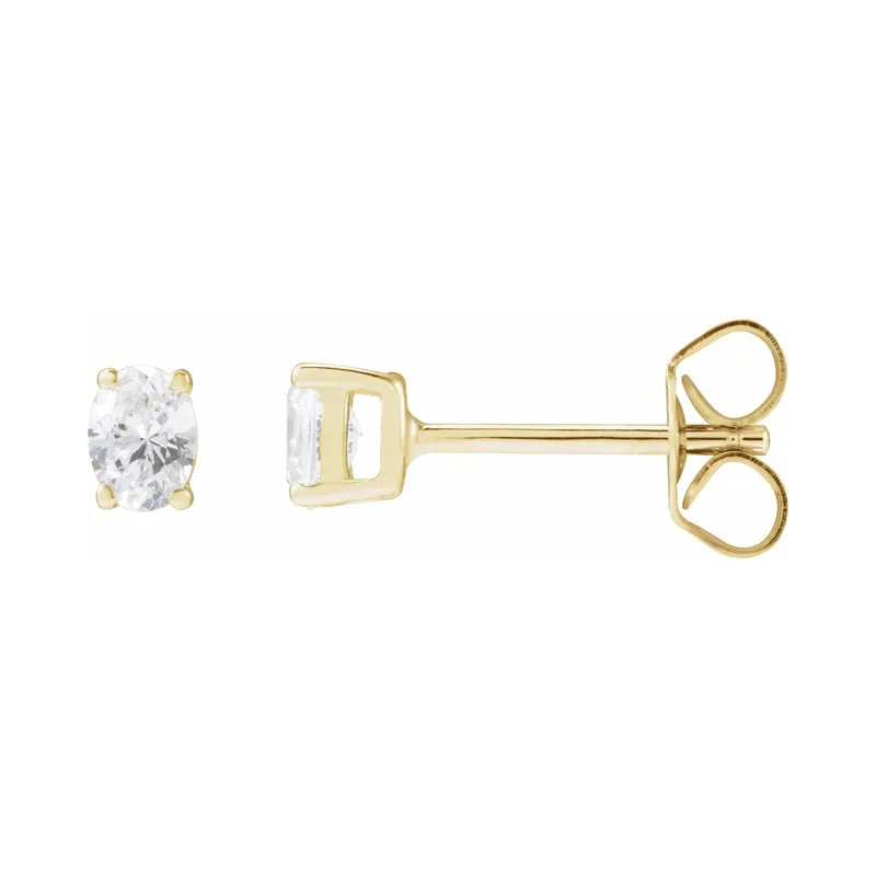 Aretes con diamantes de laboratorio de talla ovalada (1/3 quilates)