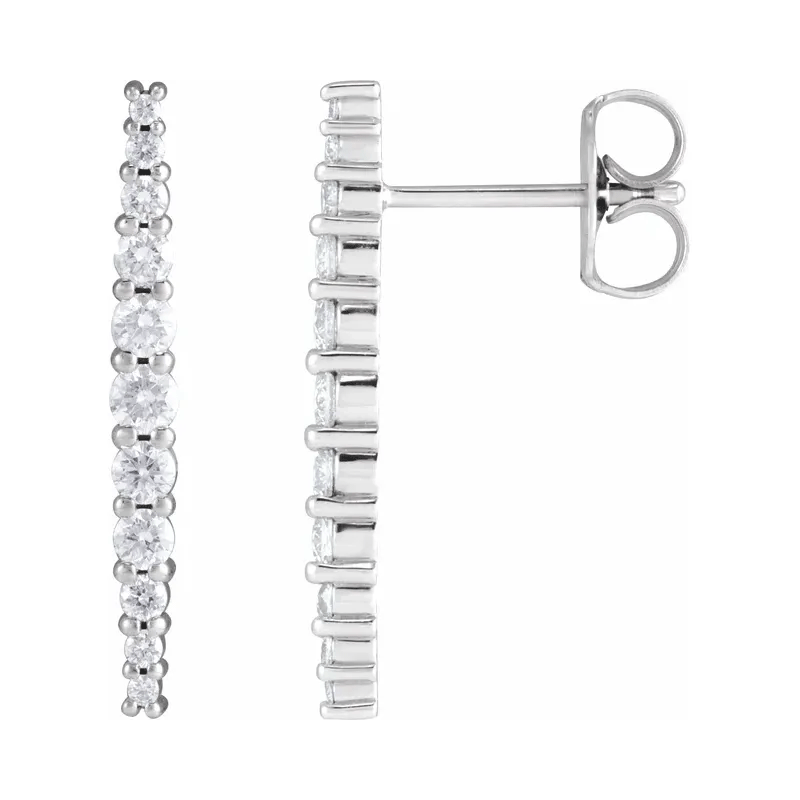 Aretes colgantes con diamantes de laboratorio graduados (1/2 qt)