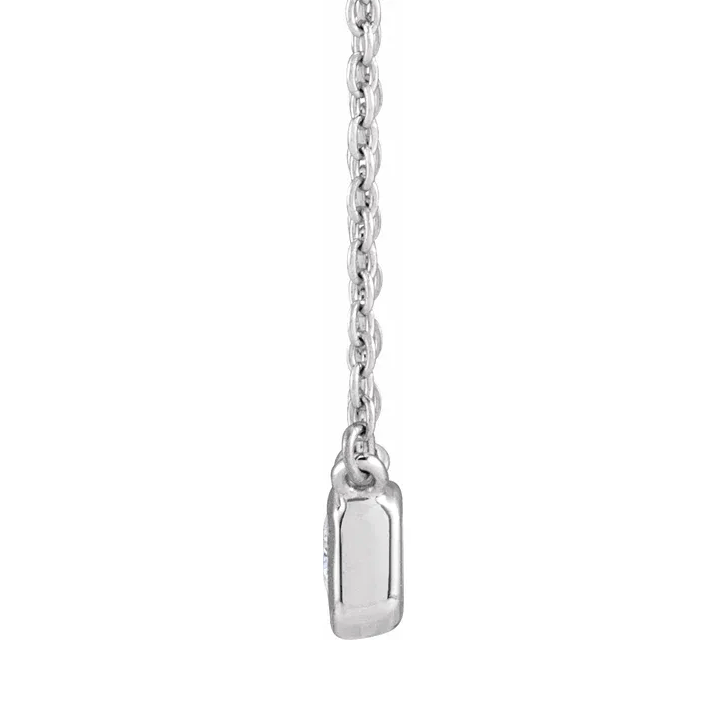 Collar de diamantes de laboratorio con engaste de bisel de talla esmeralda - 1/2 ct