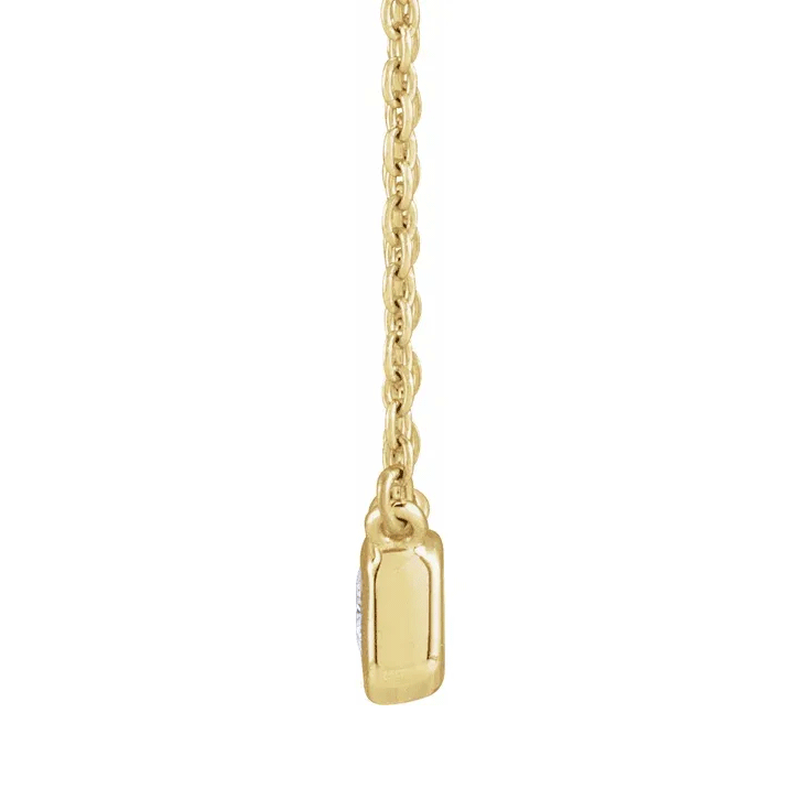 Collar de diamantes de laboratorio con engaste de bisel de talla esmeralda - 1/2 ct