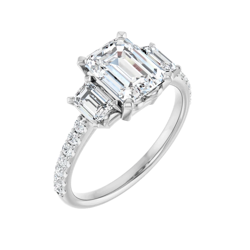 Anillo de compromiso de diamantes de laboratorio de tres piedras de talla esmeralda, 9/10 quilates