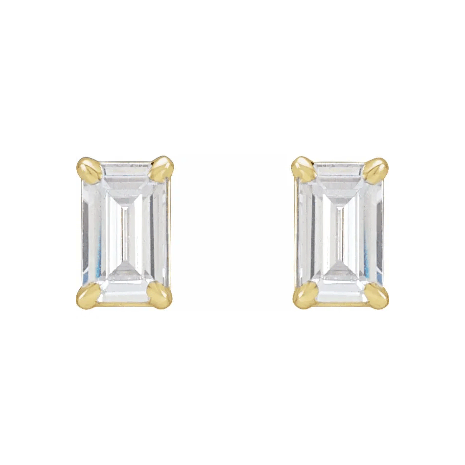 Aretes con diamantes de laboratorio de talla esmeralda