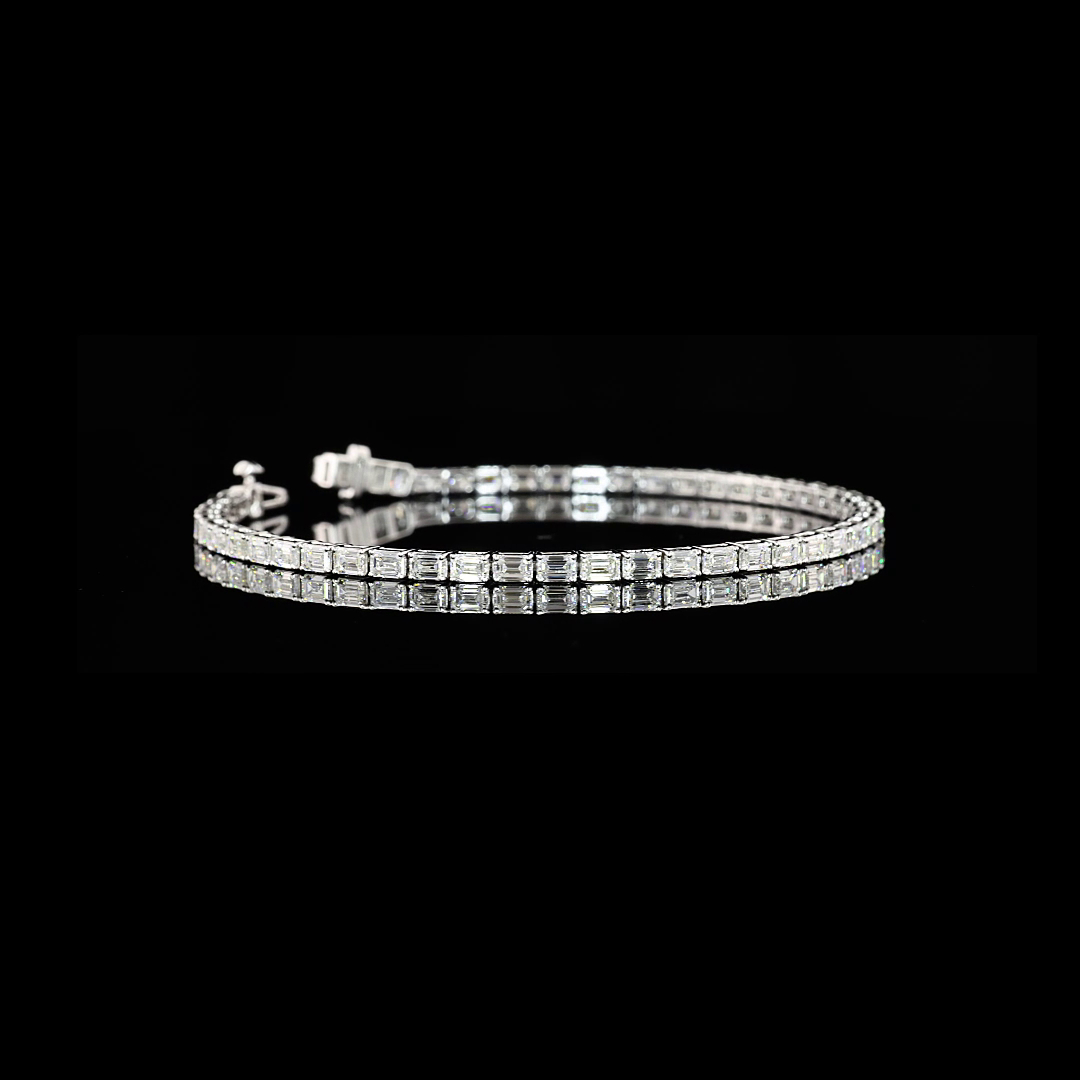 Pulsera de tenis con diamantes cultivados en laboratorio y talla esmeralda - Oro blanco de 14 quilates (4,71 cts)