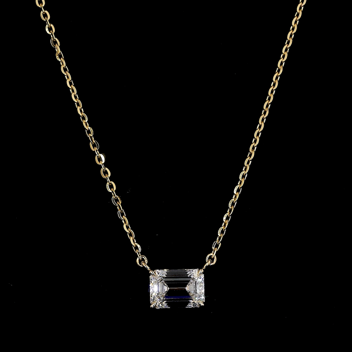 Collar con solitario de diamantes de laboratorio de talla esmeralda - Oro amarillo de 14 k (3,03 ct)